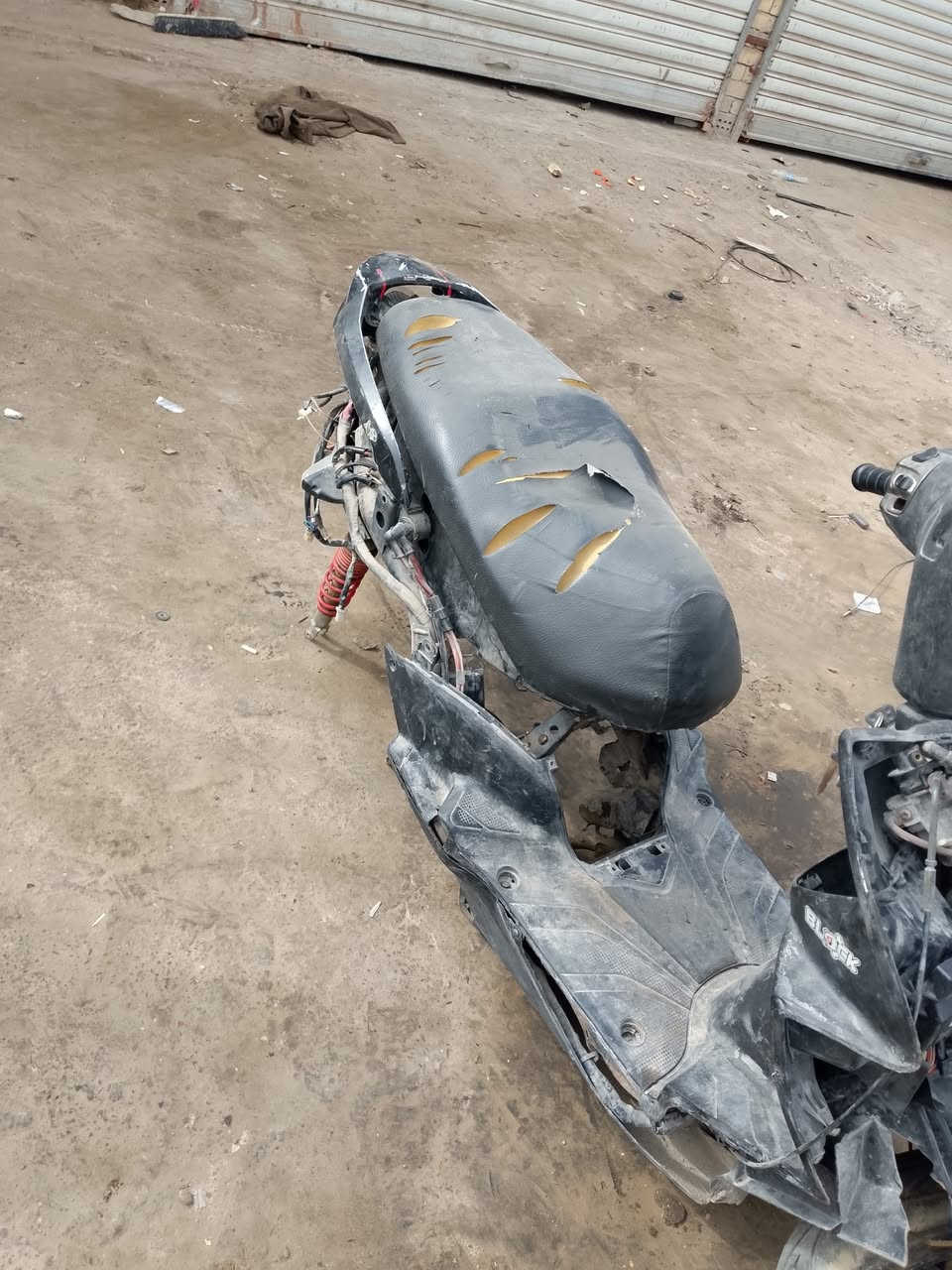 شاصي جيتي دشبول شغال كهربائات 175كدام عينك.  زعفرانيه ***********
