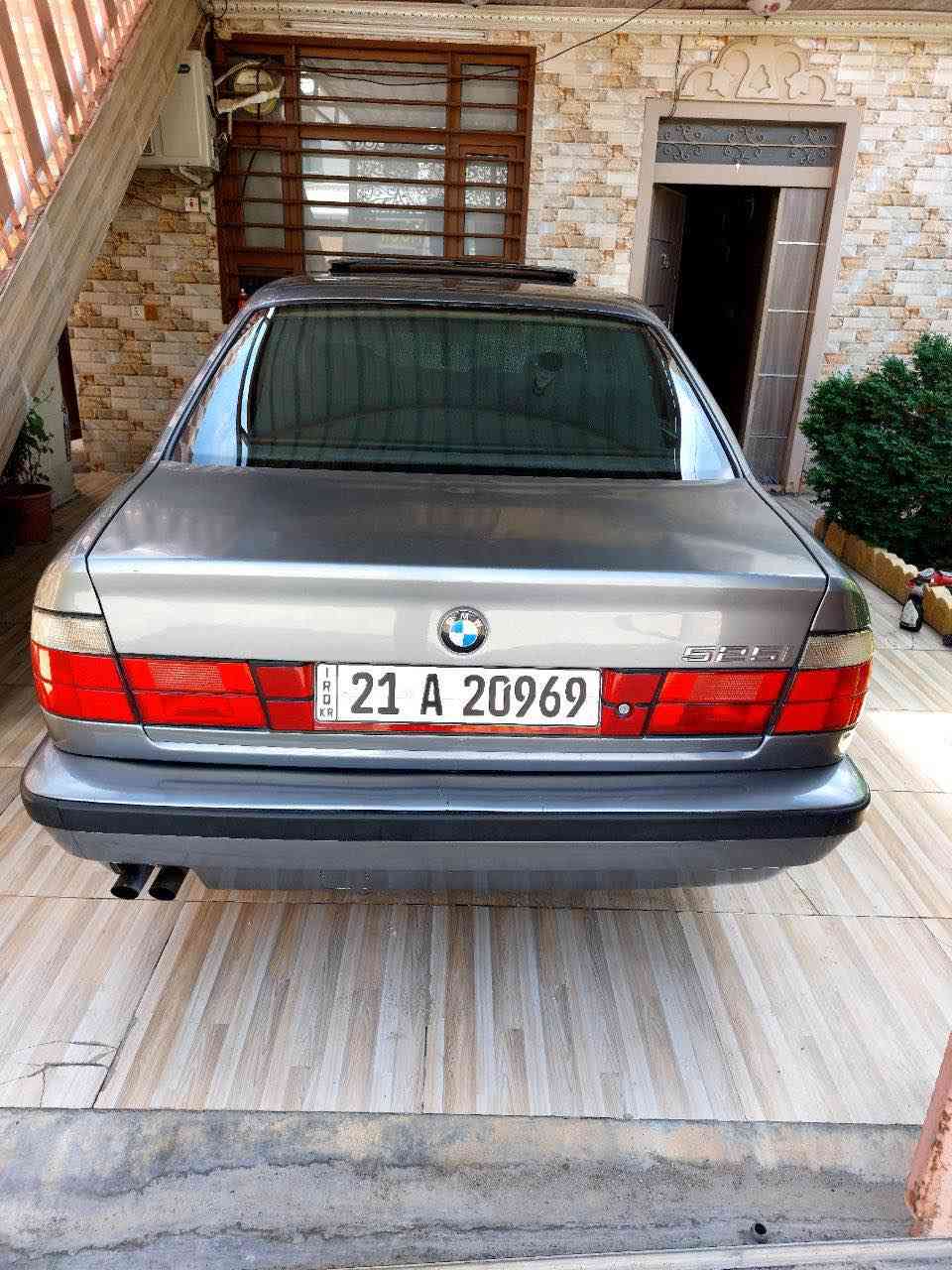 Bmw525Ai فول مواصفات 
1992 
اربع جام كهربائي 
دبل ايرباك
تبريدبشرط 
وكير مكينة بشرط 
داخل فورميكا
قفل مركزي 
سلايد
رقم وسنوية جديد سنوي بسمي
و كوبون بنزين
بدون ولا ضربة كلها بشرط من دعامية للدعامية بشرط
كوشن هيتر دبل تليفون و ABS
***********

 فول مەواسەفات525Ai1992
گێر ئۆتۆماتیک دوگمەی s  و بەفر مەزبوتە 
قفل مەرکزی چوار چام کارەبا 
 سلاید ناو فۆرمیکە کۆشن هیتێر دەبل موبایل 
پێشۆ پشت بێ شەرت بێ لێدان 
با شەرتی گێرۆ مەچینە بە شەرت 
سەنەوی تازەیە بە ناوی خۆمە کۆبۆنی بەنزینی هەیە 
تکایە گەر موشتەتری نی تەلڤون مەکە 
*********** كركوك, العراق
