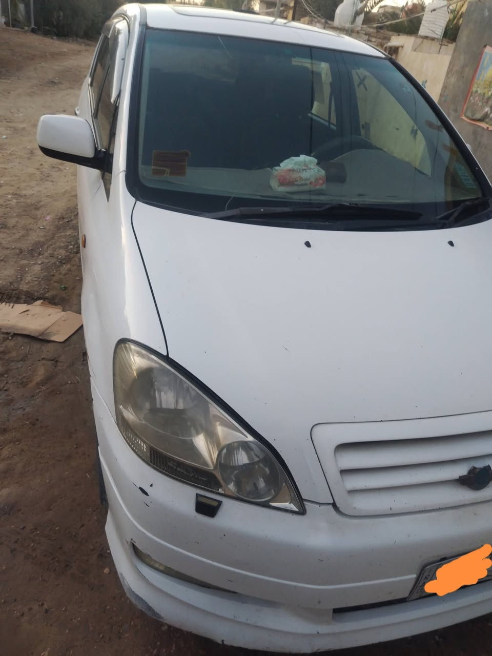 السلام عليكم سياره ابسم 7 راكب شغل شركه مابدل شي بيه كرهبيات شغله سياحيه موديل 2003 تخم تير وباتري جديد ومحرك وكير خير من الله تلفون ***********
