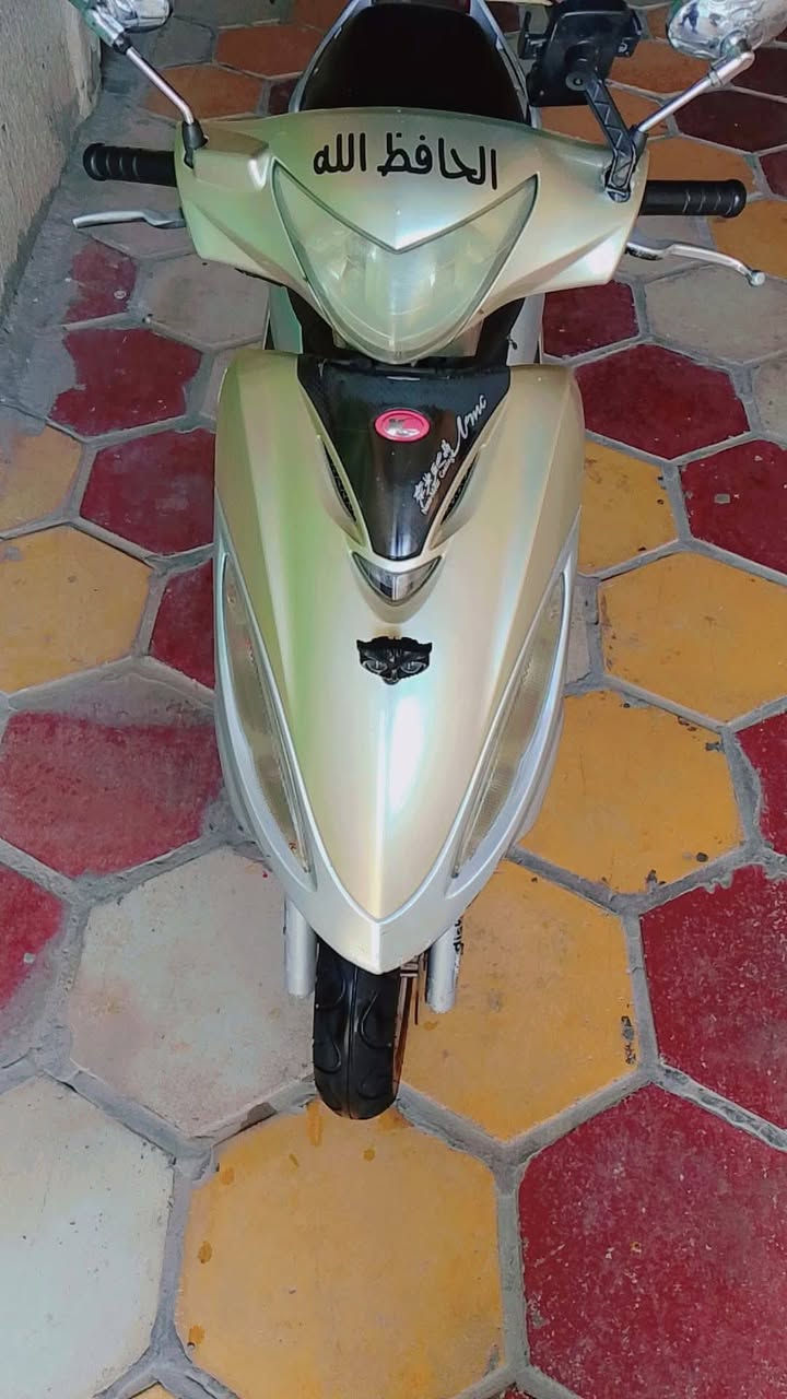 سلام عليكم/دراجه جي فور للبيع مفتوحه مره واحده دراجه تأخذ مكينه ناعمه الا تبخير واله تنقيص شرط شلعه ومعدل دراجه جاهزه من طول الا طول كله شغال كهربائيات من طول الا طول شغاله دراجه بيهه وصل حاويه تخم تاير توني شاد دراجه نكره سلف صباح تجفيت اصلي شرط سعر دراجه600وبيها مجال لشراي عنواني ناصريه مركز تفاصيل بعد أكثر على رقم ***********
