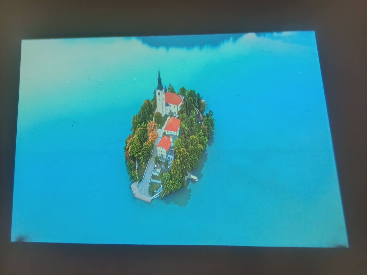 داتا شو 4k اندرويد بيها يوتيوب وسينمانا ب45الف متوفر توصيل ***********
