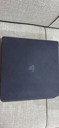 بلي 4 • مستخدم شهر • جوستك اثنين