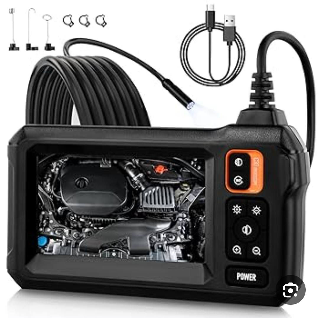 جهاز منظار صناعي (Industrial Endoscope) من طراز C30. يُستخدم هذا الجهاز بشكل أساسي لفحص الأماكن الضيقة التي يصعب الوصول إليها، مثل محركات السيارات، وأنابيب الصرف الصحي، والتوصيلات الكهربائية. 
أهم مميزات ومواصفات الجهاز:
الشاشة: مزود بشاشة عرض IPS LCD ملونة بحجم 4.3 بوصة، مما يتيح رؤية مباشرة دون الحاجة لتوصيله بهاتف أو تطبيق.
الكاميرا: دقة الكاميرا تصل إلى 2 ميجابكسل (1080P Full HD) مع قطر عدسة يبلغ حوالي 8 ملم.
الإضاءة: الكاميرا مزودة بمصابيح LED (عادةً 8 خرزات) قابلة للتعديل لإضاءة المناطق المظلمة.
المقاومة: الجهاز مصمم ليكون مقاومًا للماء بمعيار IP67، مما يسمح باستخدامه داخل الأنابيب الرطبة.
البطارية: يحتوي على بطارية قابلة للشحن بسعة 2000 مللي أمبير، توفر وقت تشغيل يصل إلى عدة ساعات.
الكابل: يأتي مع كابل مرن (snake camera) يتراوح طوله عادةً بين 2 إلى 5 أمتار. 
وظائف الأزرار الظاهرة:
POWER: لتشغيل وإيقاف الجهاز.
أزرار الإضاءة: للتحكم في مستوى سطوع مصابيح LED الموجودة في رأس الكاميرا.
أزرار التقريب (Q+/Q-): لعمل زوم (Zoom) وتكبير الصورة المعروضة.
أزرار التدوير/الصور: لالتقاط الصور أو تسجيل الفيديو وتغيير اتجاه العرض على الشاشة.  

البيت الانكليزي للبضائع الاوربية 
العنوان / بابل .. الحلة .. نادر الثانية الشارع الخدمي كراغول مقابل مجمع المدارس 
يوميا بث الساعة السابعة مساءا انتظرونا بضائع منوعة وجوائز 
واتساب ***********
            ***********
https://www.tiktok.com/@ukhomeiraq?_r=1&_t=ZS-93RdXoWpEKF
