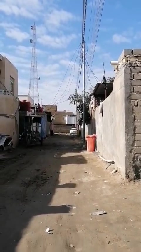 قطعة زراعي للبيع في البطاط نهاية الشارع في الفرع المساحة ٢٠٨ الاستفسار ***********
