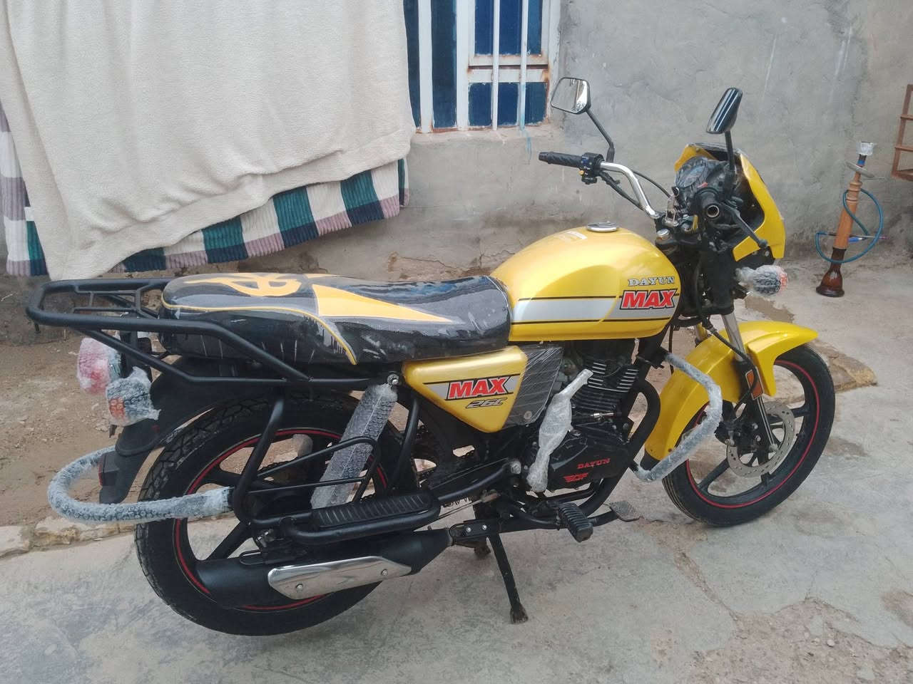 سلام عليكم دراجة دايون مديل ٢٢ وراق صولي دراجة نضيفه   رقمي ***********
