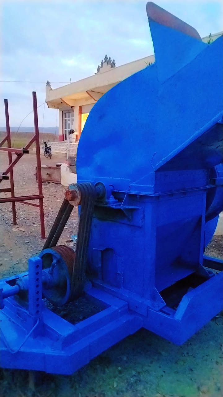 #للبيع
تبانه نضيفه شغاله مابيه اي عيب
العنوان كركوك  قضاء الحويجة ناحيه العباسي
اتصل ***********
