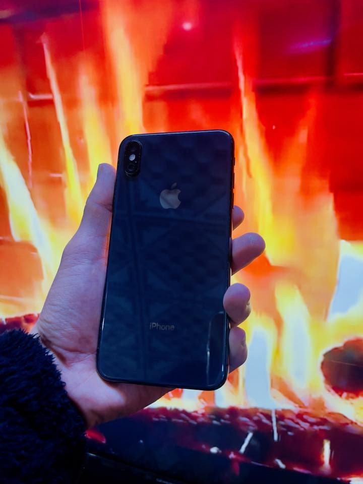 iPhone xs max ايفون
جهاز حيل نضيف كله علا بلاد فيس ايدي كامل مكمل
ذاكره 64
بطاريه 76
سعر 175
***********
