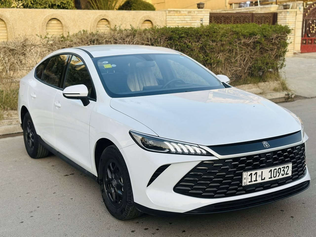 السلام عليكم 

BYD qin plus full 

بي واي دي چن بلاص ((فول مواصفات))

 

 

كشن كهرباء

شاشة جبيرة

اوتو بارك

اوتو ستوب 

١٢ كاميرا

و١٤ حساس 

وباقي المواصفات معروفة

ماشية9 الف كيلو متر

السعر واي استفسار  انتصل 

***********
