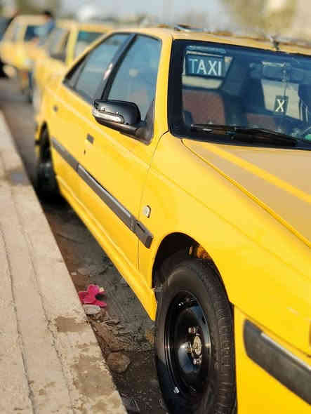 بيجو بارص 2011

كير و مكينه و شاصي كفاله

مصبوغه عام ب٣٠و بيهه مجال للشراي

مكاني ديوانيه

***********
