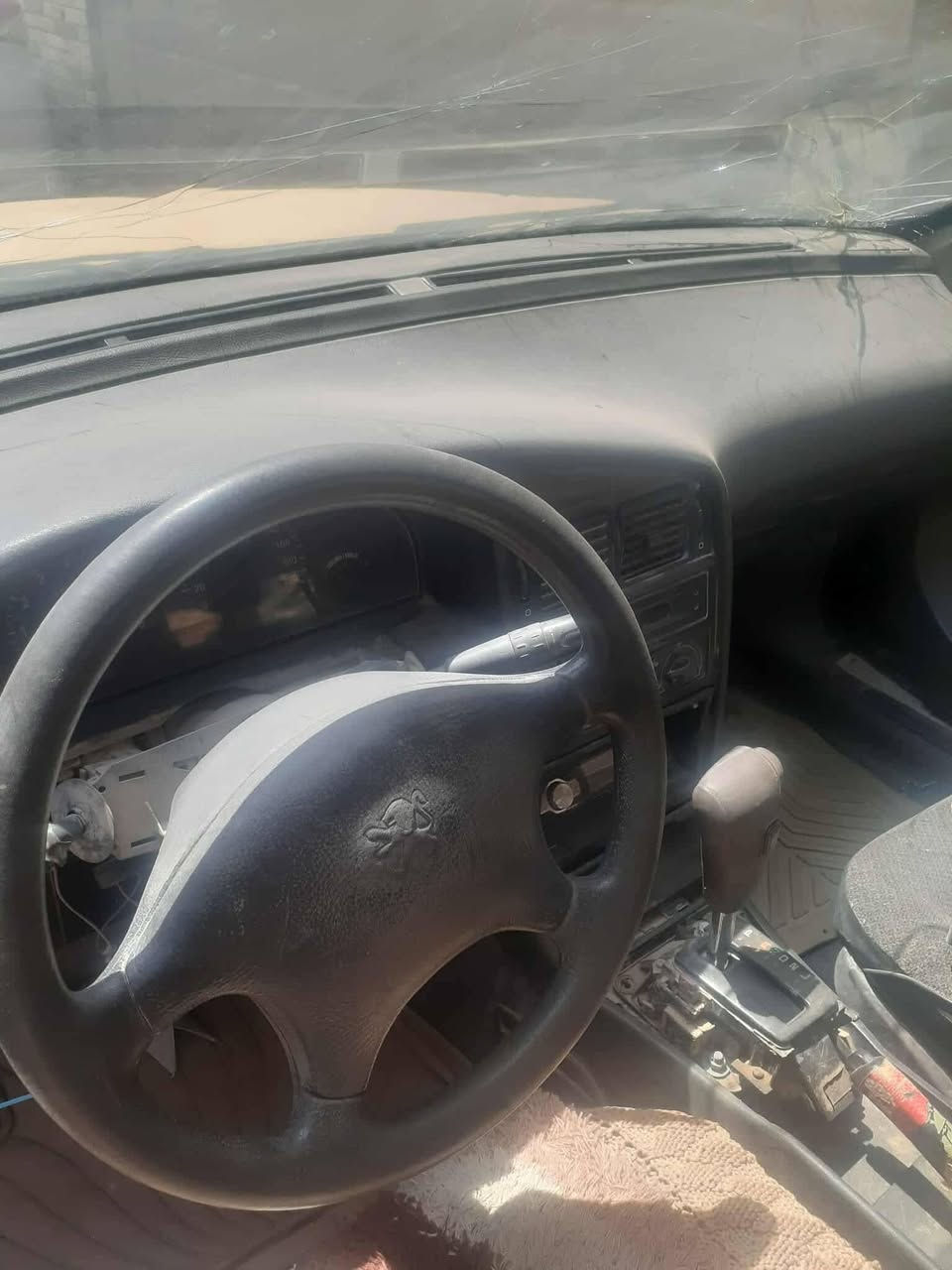 بيجو محرك وكير ونجي ناعم كربلائي راعيها موجود يريد مداور قفل ١٢ ورقه مكاني نجف كوفه *********** بي واتساب أو اتصال مامتواجد عالفيس
