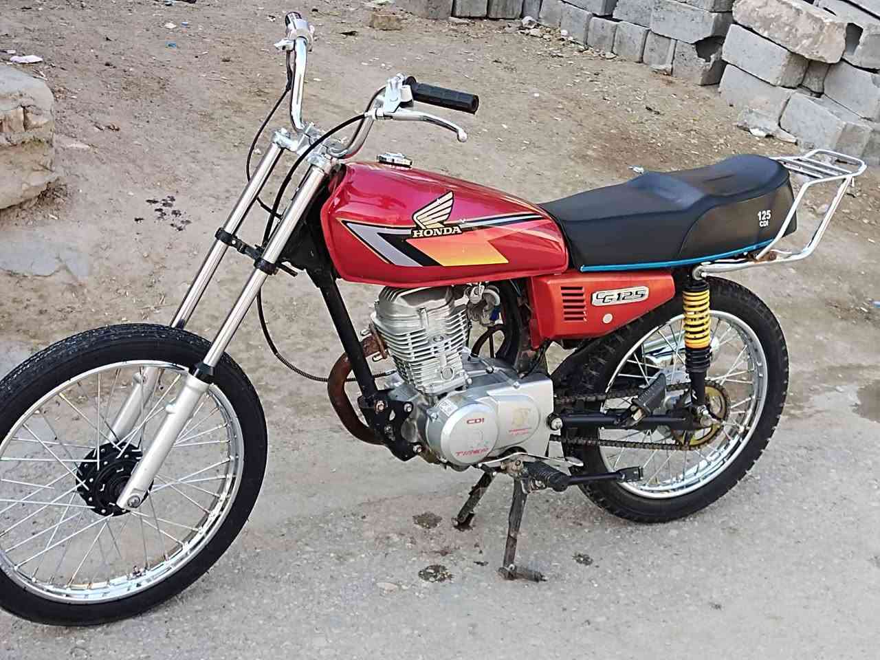 سلام عليكم دراجه تايكر تعمير غراض نامه بس لمحرك تايكر
باقي تفاصيل ***********
