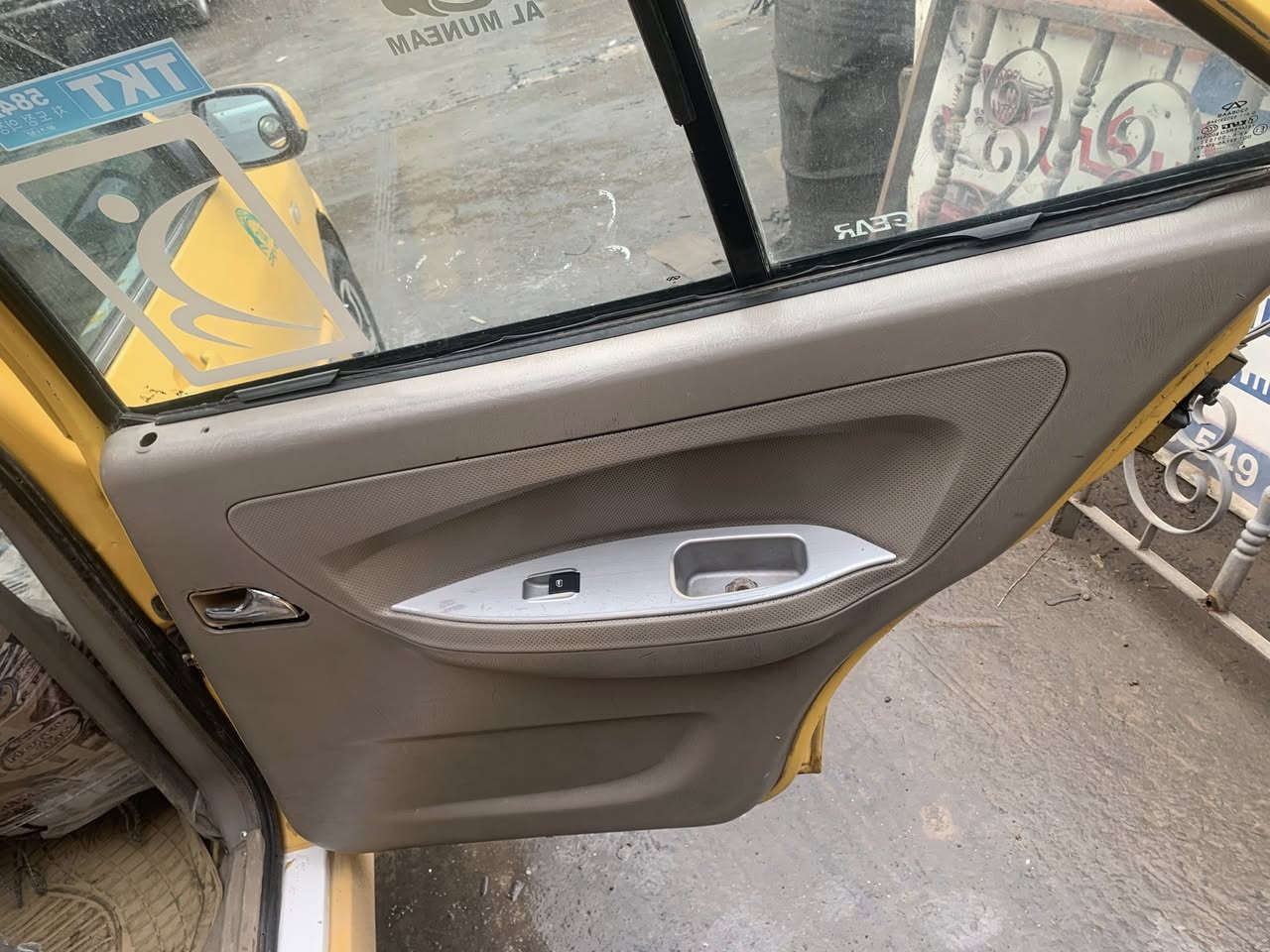 شيري كوين 2011 رقم مصطره شرط التحويل ثاني يوم سياره جاهزه كير ومحرك كولف 08 كابريته جديده سياره جديده بمعنه الكلمه مصبوغه حزام جماله مكفوله ليتات جدد عالي ناصي سكن كلو شغال اشاير قفل مركزي رقم ***********
