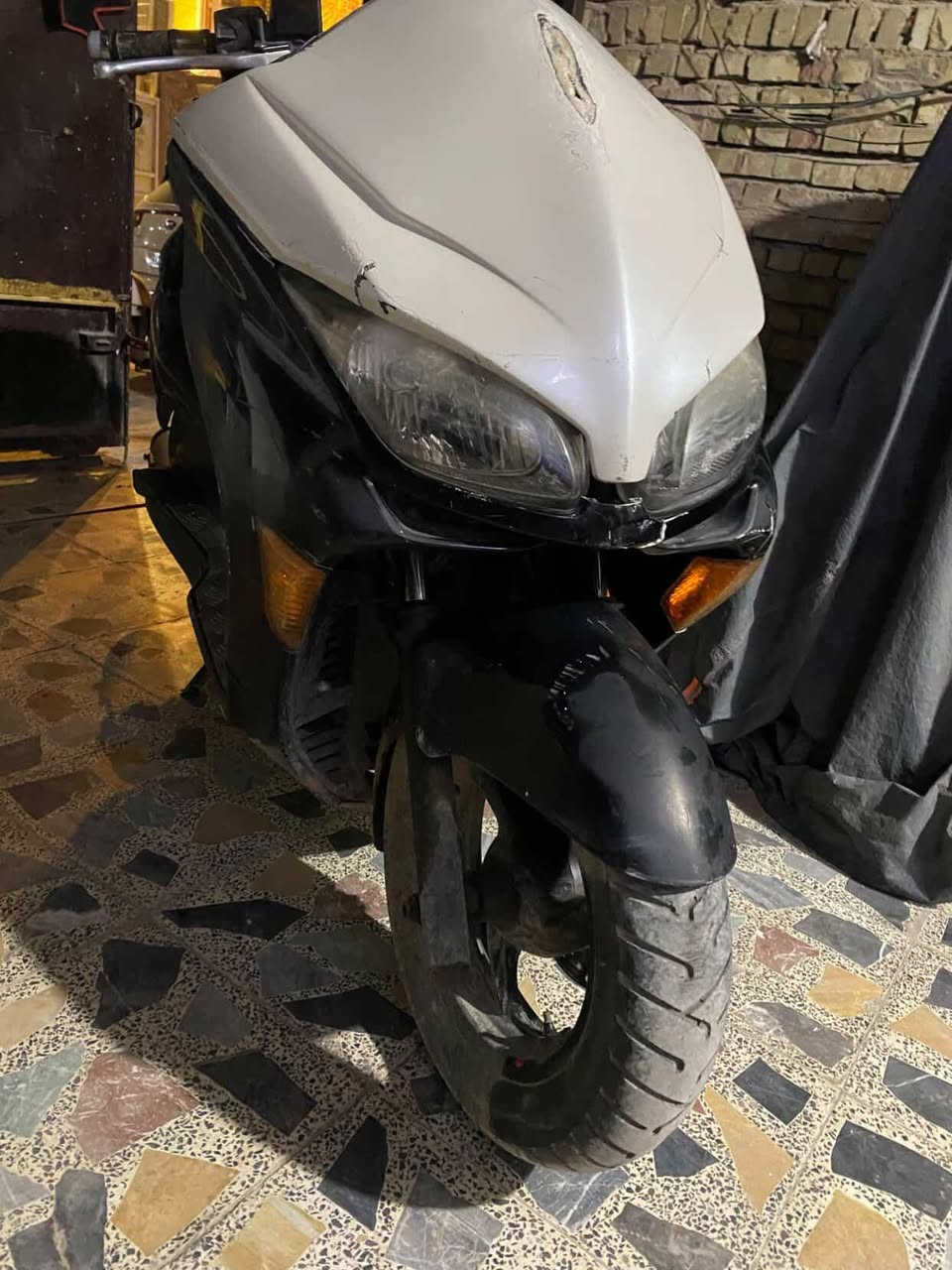 سلام عليكم شباب دراجة للبيع فورزة 08 دراجة خير من اللة لا مفتوحة و لا مجفتة بس بيهة شخوط بل كفرات و الباقي كلة سليم تعال انكر سلف واخذهة شلعة معدل المكينة خرسة مستعجل عليهة حيل سعرهة 500 الاف واللة صاير علي ب 1500 بس محتاج الفلوس لحد يعاملني
الموقف بغداد حي اور  ام الكبر و الغزلان
الرقم *********** متواجد واتساب
