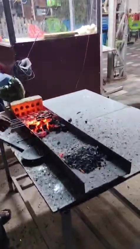 السلام عليكم بصطيه مال معلاك وكباب جاهزه من كلشي للبيع ***********
