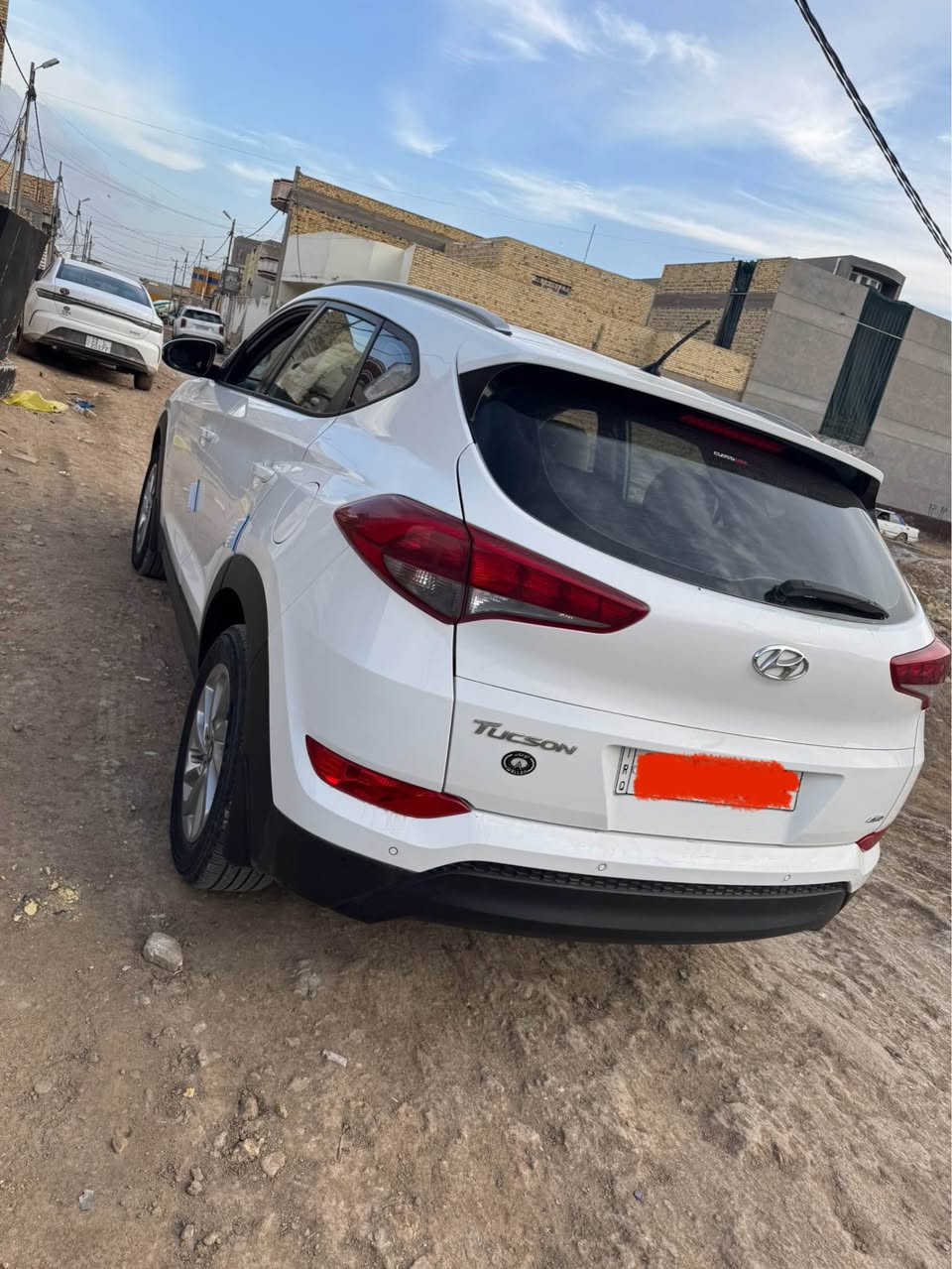 توسان ٢٠١٨
كفاله عامه ماشيه ١٢٠ الف 
تحكم ستيرن 
كروز كونترول 
مانع انزلاق 
صعود مرتفعات 
مري شفط
دفع رباعي
٤ سلندر دوش
كشنات مخمل ومغلفها جلد والارضية ايظا مفروشة جلد
والباقي الموصفات المعروفه للتوسان
رقم قادسية الجديد ومكان السيارة بالديوانية
سنوية مجدده ل٢٠٢٩ باسمي
حساسات خلفية وشادلها كاميرا خلفيه دوارة وشاشة كبيرة
بيها فطر بالدشبول مبين بالصور ورصعة صغيرة بالباب مال السايق ما مبينه كلش
السعر ١٩٠ وبيها مجال للشراي 
التواصل على الخاص ديوانية, القادسية


**إذا كنت صاحب هذا الإعلان وتريد حذفه لأي سبب، رجاءا أرسل رسالة إلى الدعم الفني**