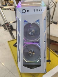 Cpu R7 5700G Ram 16G crucial 8*2 3200  Vga R590 xfx 8G  Hard 256 M. 2 ...