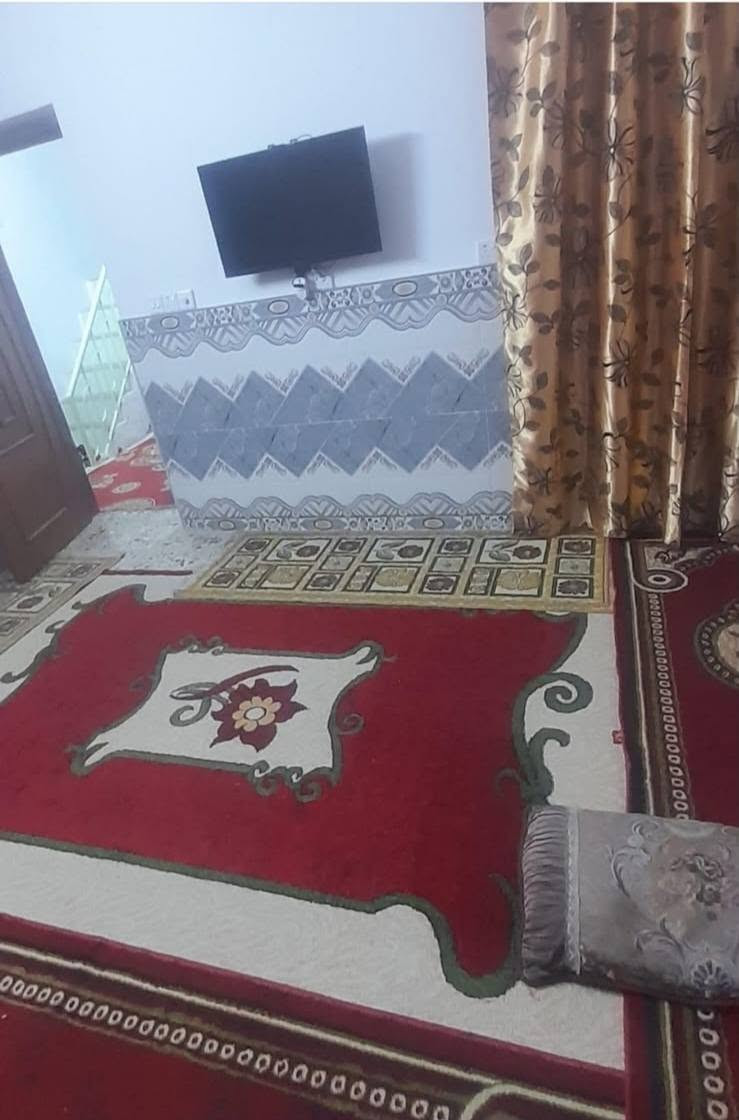 السلام عليكم
بيت للبيع البلديات شارع الشريط بشارع السمجه مساحته 100مربعه 10*10 البيت نضيف بناء طابوك سعره 85وبي مجال للتواصل
***********
