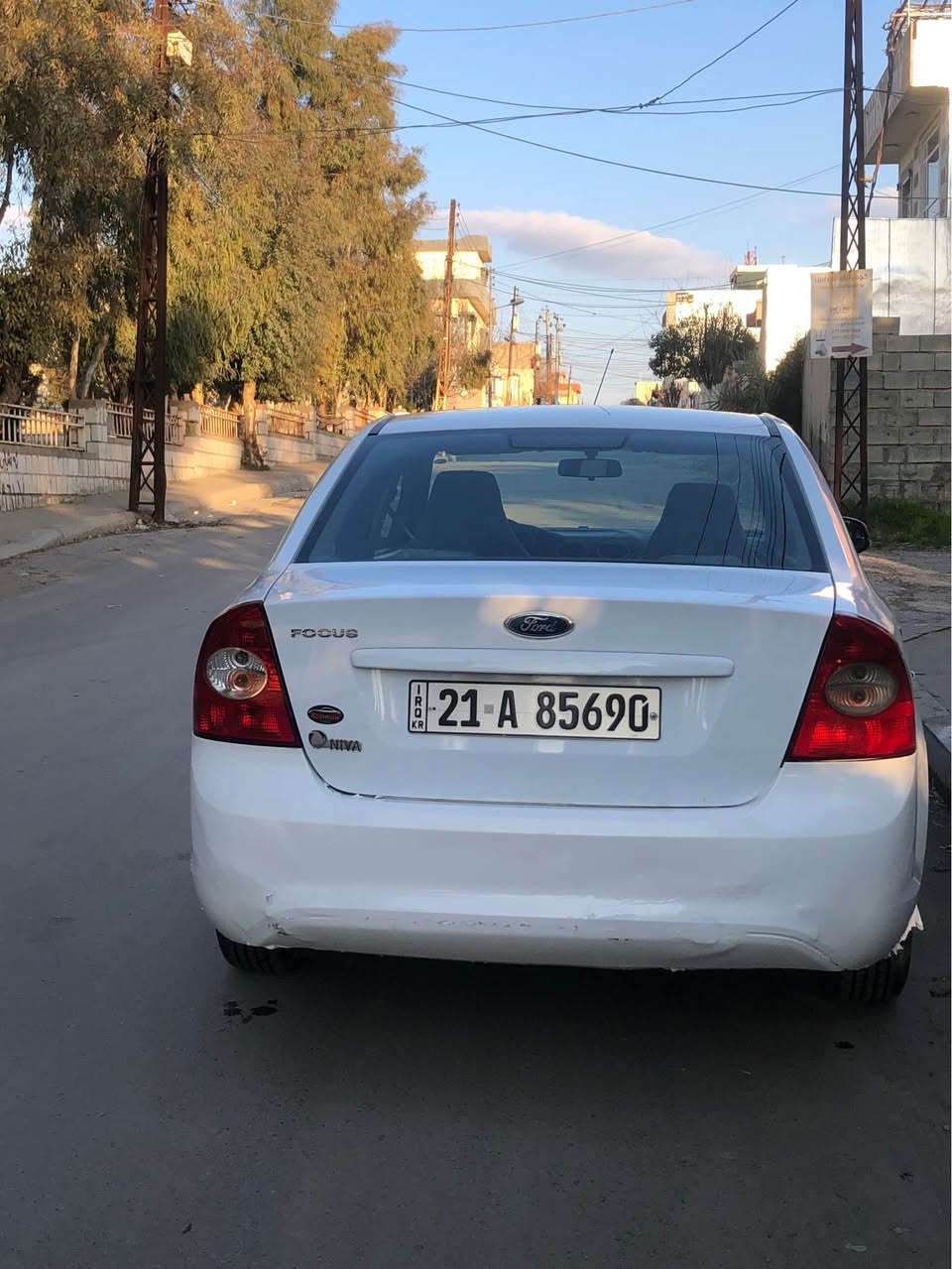 كوردي - عربي 

فورد فۆکس 2010  سفری شەریکەی نیڤا 
اوتوماتیک ABS  
سەنەوی تازەیە تا 2027
بي بۆیاخە
گێڕ و مەکینەو تبرید بە شەرت 
پێشەوە و دواوە، به شه رت
سەیارەکە ماڵی دۆستە
سعرى 72 ومعامله
بۆ پەیوەندی
***********
***********
لە سلێمانیم
 ———
فورد فوكس 2010 صفر شريكه نيفا
اوتوماتيك ABS
سنويه جديد ال 2027
كير ومكينه بشرط 
حداديه جديد
سعر 72 ومعامله
مكان السيارة سليمانيه 

***********
*********** السليمانية, العراق
