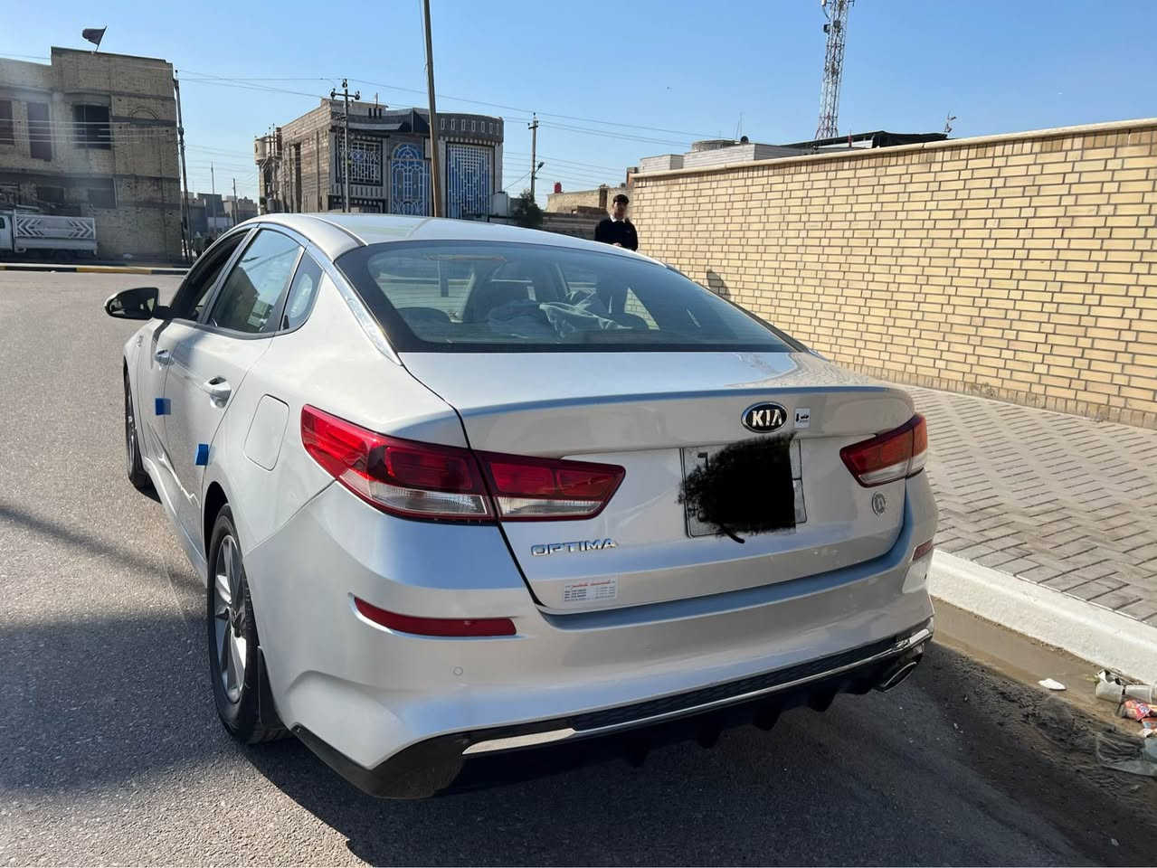 السلام عليكم
 اوبتيما 2019 خليجي مكينه 2000 دوش رقم اربيل باسم شركة بعدها مامنتهية السنويه 
جاهزة السيارة من تبريد و حدادية مكينه وكير كلهن جاهزات السيارة مكفوله من الضربه بيها ملاحضات صبغ بسيطة سعرها 145 وبيها مجال 
*********** البصرة, العراق
