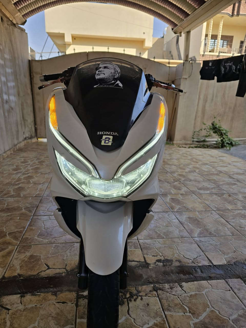 سلام عليكم بي سي اكس جيل الثالث ممشه دراجه ٩٢ لاف نضافه ٩٠ ،،،١٠٠ مي راديتر دهن موتل بانزين محسن وارد كوري بصمه السعر ١٨٥٠ العنوان كركوك حي لاسر والمفقودين رقم ***********
