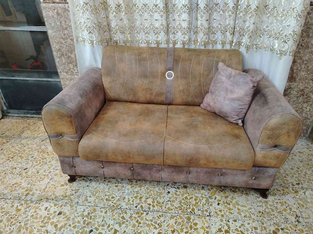 سلام عليكم عدنه تخم للبيع سعر 200 وبي مجال***********
