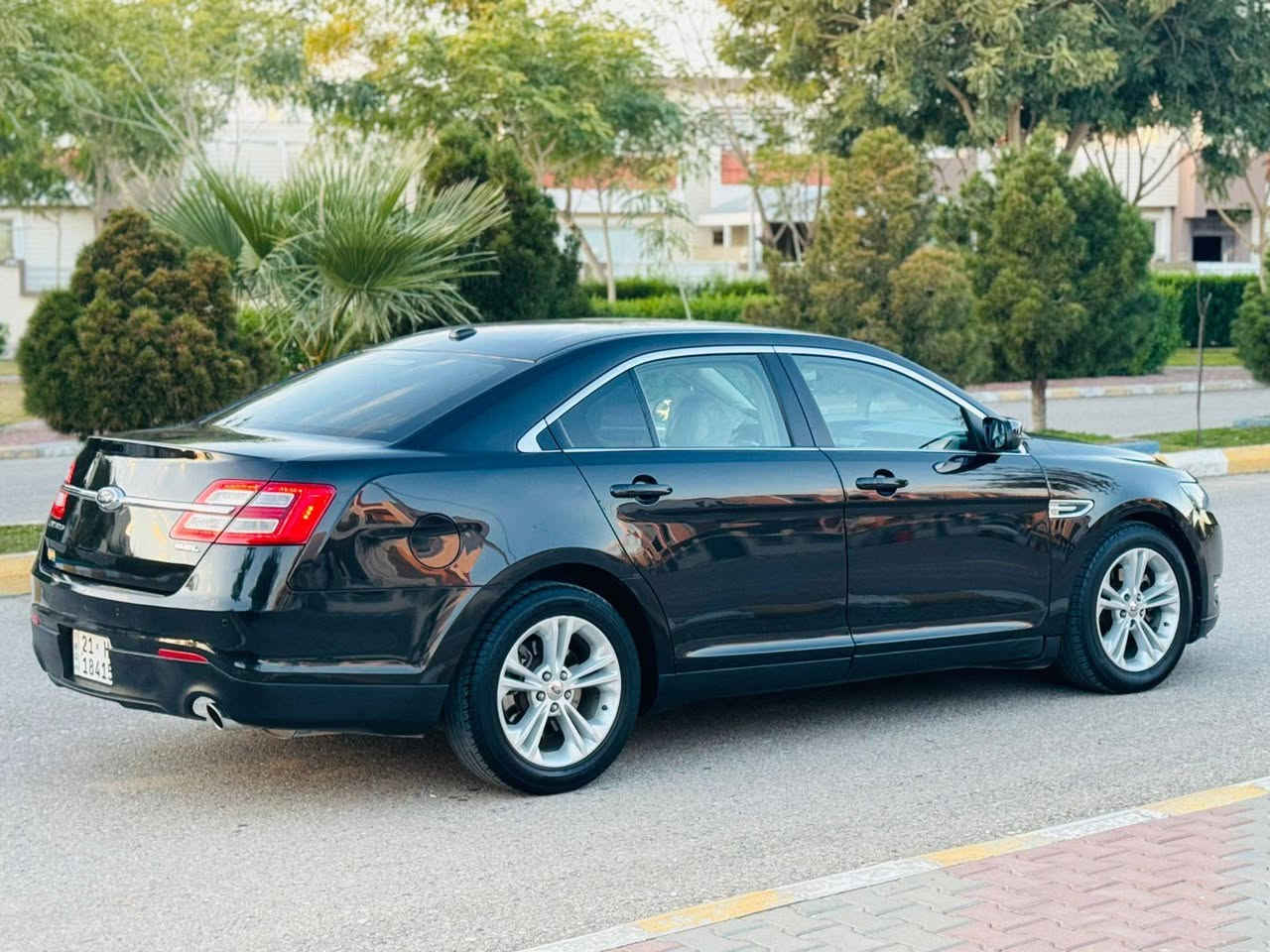 سلام عليكم 
*********** 📞 
سعر ( 123 ) 💵💸
~~~~~~~~~~~~~~~~~~~~~
من رخصة الادمن المحترم 
اخوية اقرا تفاصيل قبل مااتخابر 

فورد تورس موديل ( 2013 ) بدون صبغ ، فول مواصفات اخوان سيارة جديدة ، سونار ناشرة وية صور 
.................................
محرك( 6 ) سلندر 
كير اوتو + عادي 
بصمة 
تشغيل عن بعد 
شاشة جبيرة 
داخل 7 الوان 
حساس خلفي 
كشنات جلد و كهرباء 
جامات صفاح كهربائي شغال
اشاير ترحيب 
ليد بدعامية 
تحكمات استيرن 
تبريد قطعتين شغال 
تدفئة شغال 
اربع جامات كهربائي شغال 
سنتر لوك شغال 
كهربائياتة كلة شغال 
مثبت سرعة شغال 
كود ع باب 
باتري جديد 
لايتات زينون اصلي 
صدر امامي خلفي جديد
رقم و سنوية جديد لل 2029 
رقم سليمانية جديد الدولي 
شرط تحويل او وكالة 
سيارة بل حقيقة احلى من صور 
--------------------------------
مكان سيارة ديالى خانقين 🏠
