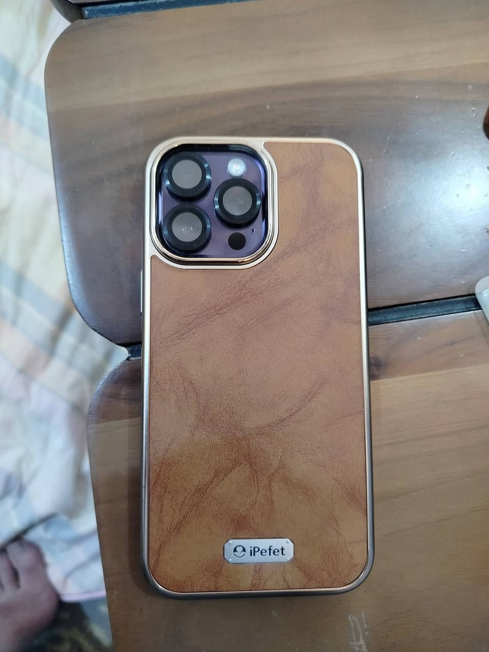 سلام عليكم 
ايفون 14 برو ماكس مع ملحقاته شاحن وكفر ولزكات كاميرات ولزكة شاشة 
ذاكره 256 بطاريه 91 
نموذج m شرق اوسط مثل ما موضح بالصور جهاز مكفول كفاله عامه 
سعر 850 مكاني بغداد حي جهاد تواصل *********** او خاص
