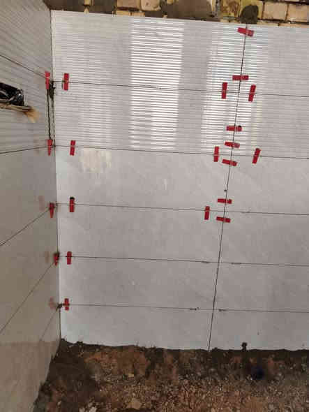 خلفه سيراميك جداري أو ارضى متفرغ حالين شغل عل ليزر درجه اول ***********
