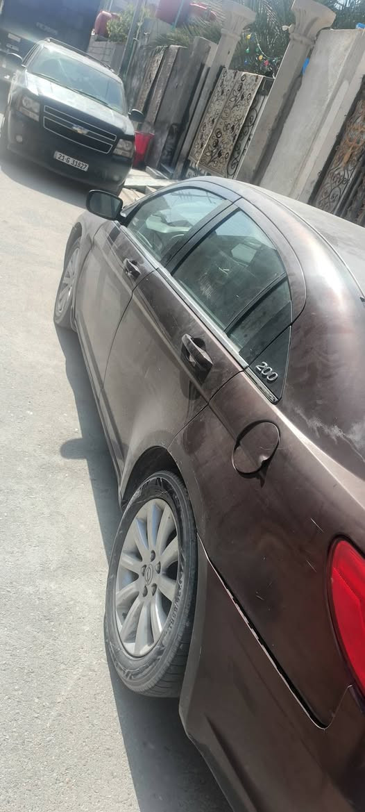 سياره كرايزر 200 ادوات مديل 2012 السعر 20 ورقه وبيه مجال قليل السياره مكينتهه تخربط ما اعرف شنو بيه الي يحب يتواصل هاذ رقمي واتساب فقط ***********

