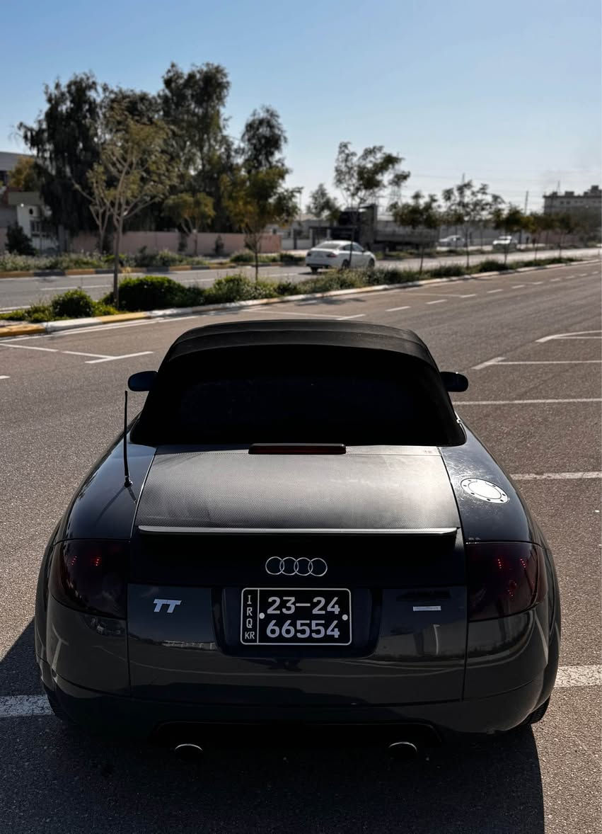 سڵاوی خواتان لێبێ، ئۆدی tt مۆدێلی ٢٠٠٣، سەیارەکە بێ ڕەقەمە و بڕاوەیە، ٨٩،٠٠٠کم ڕۆشتووە، سەیارەکە دەبڵ ئەکسلە و گێر عادییە و مەکینەی تۆربۆیە،
بۆ تەفاصیلی سەیارەکە و سعرەکەی: ***********
کەلار كالار, السليمانية
