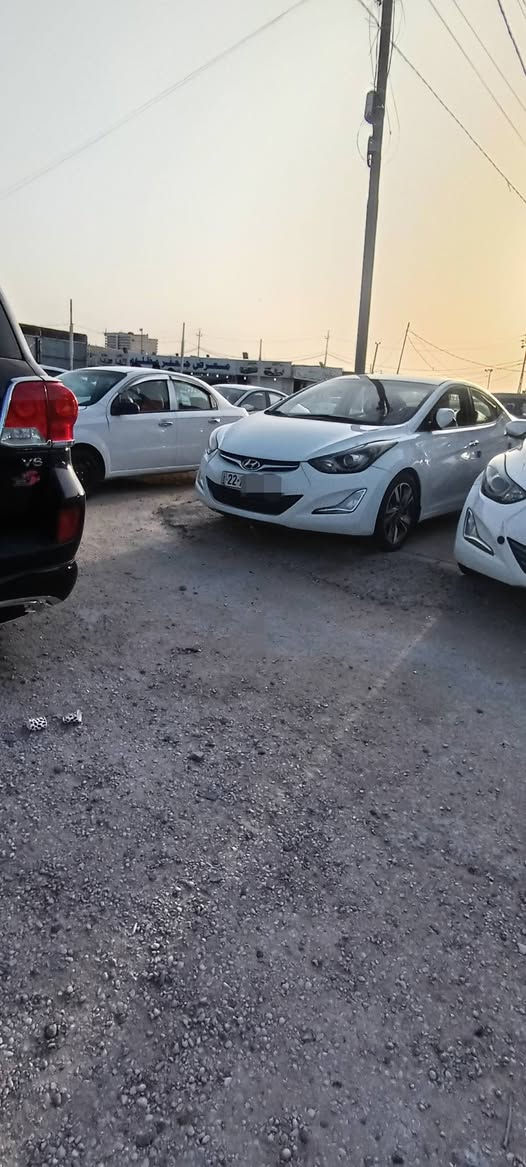 السلام عليكم
للبيع النترا مديل 2014 (خليجي) فىه(GJX) 
كفاله ما عده شخط بل باب مال الصدر وشبر رش بل جملخ الأمامي مال الصدر رقم نكليزي جديد أربيل 
بصمه
كشنات جلاد
كشنات تدفىه تبريد
مري شفط
ثلاجه امامي خلفي
حساس امامي خلفي
5ويل كب
صاج بلاد 
تبريد قطعتين 
فتحه سقف
بصمه بل باب 
 السعر خاص مكان السياره نجف المعارض الجديده (معرض القمه) رقمي ***********
