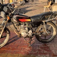 موطور سفان2019لبيع سعره ٣٢٥الف وبي مجال رقم الهاتف 07706821451