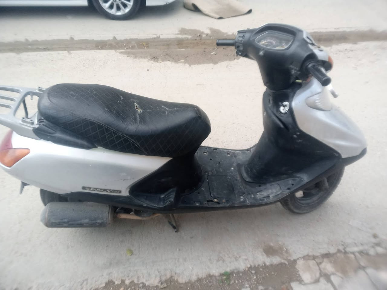 السلام عليكم سبيسي ياباني للبيع سعر 400
***********
