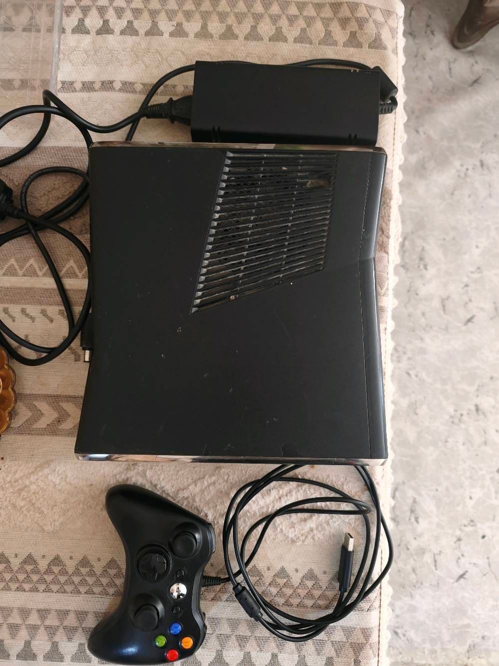 Xbox 360
مهكر نظام Aurora  
 

غراضة كاملة جوستك واحد دگمة RB شوي داخلة لجوة لكنها شغالة

بي اكثر من 40 لعبة 
ابرزهن 
Red dead redemption 
Tekken 6
GTA V 
GTA IV
GTA SA
Pes 2009
Pes 2016
Pes 2018
Fifa 19
 مهكرة Forza horizon 2
Dirt 2
Forza motorsport 2
Far cry 4
Driver san Francisco 
Datksiders 2
NFS most wanted 

السعر 100 قفل 
 
ناصرية مركز  ***********