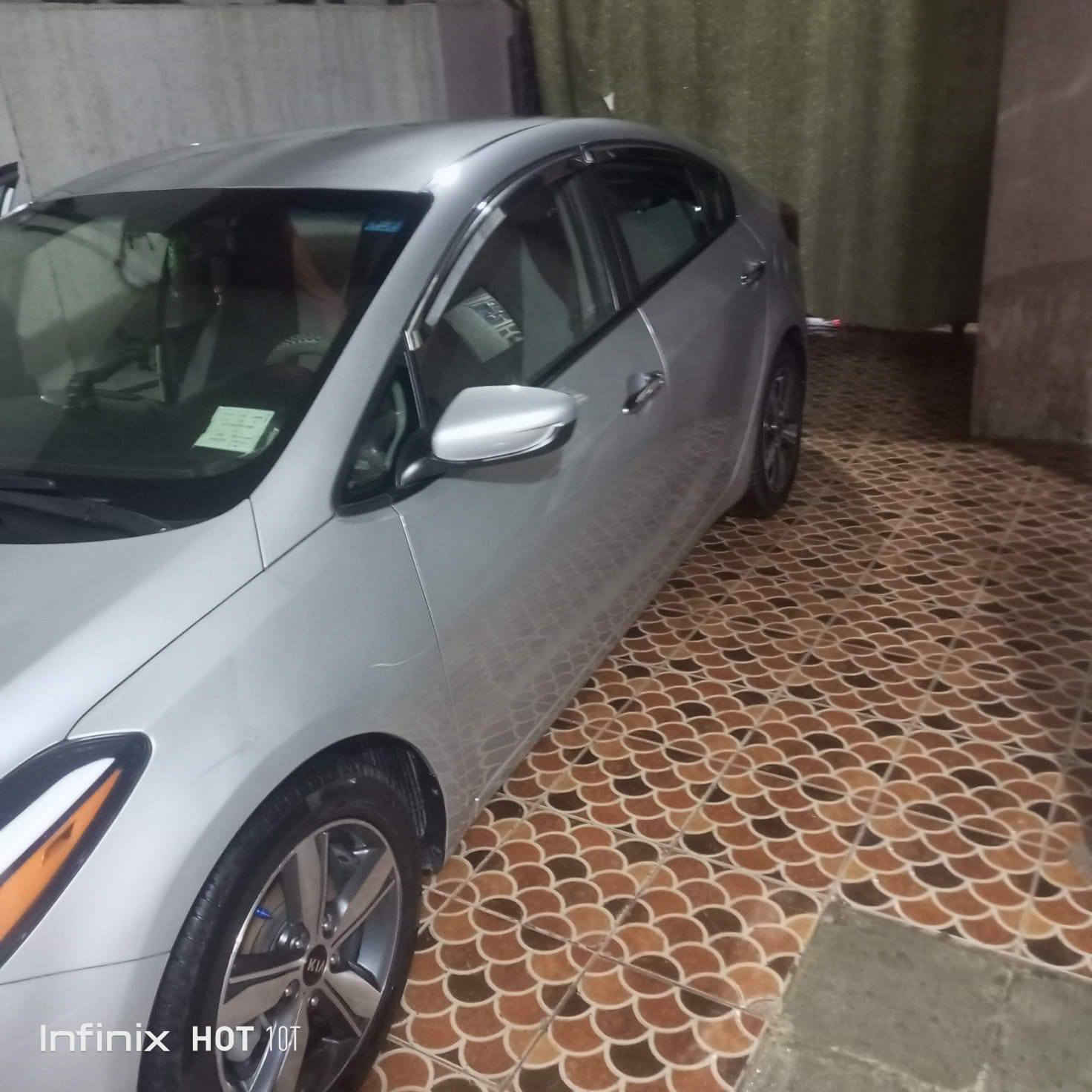 السلام عليكم فورتي 18 خير من الله جديده مال بيت ضرر جامرلغ يمين ونص البنبد صبغ بيها منظومه غاز السعر 138 وبيها مجال اتصل ***********
