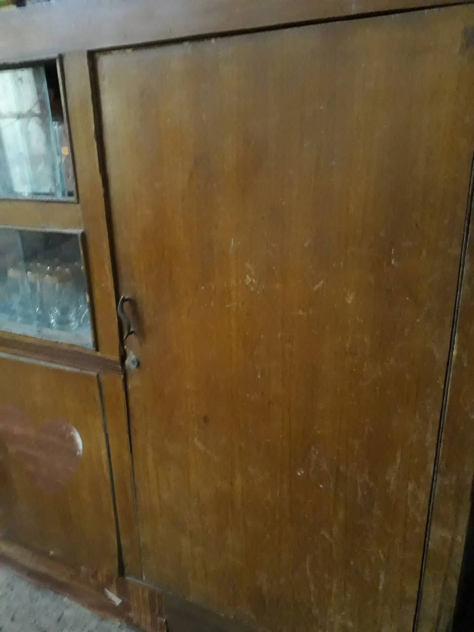 بوفية للبيع ب ٤٠ الف *********** واتساب مفتوح

