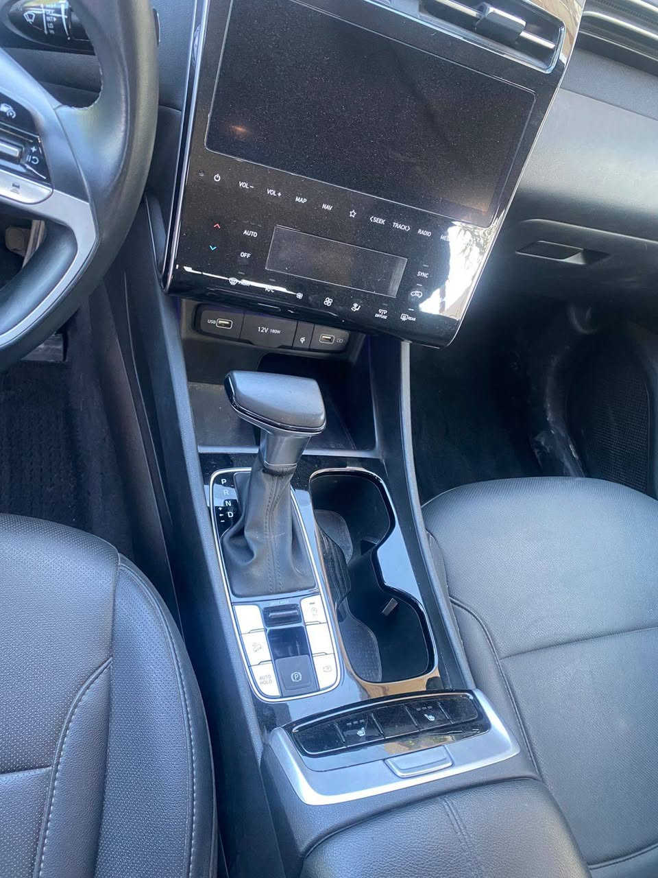 السلام عليكم هونداي توسان وارد أمريكا حادثه موضح بل منشور موديل 2024 ماشه 35الف
السعر205 وبيه مجال العنوان بغداد الزعفراني رقم الهاتف ***********
