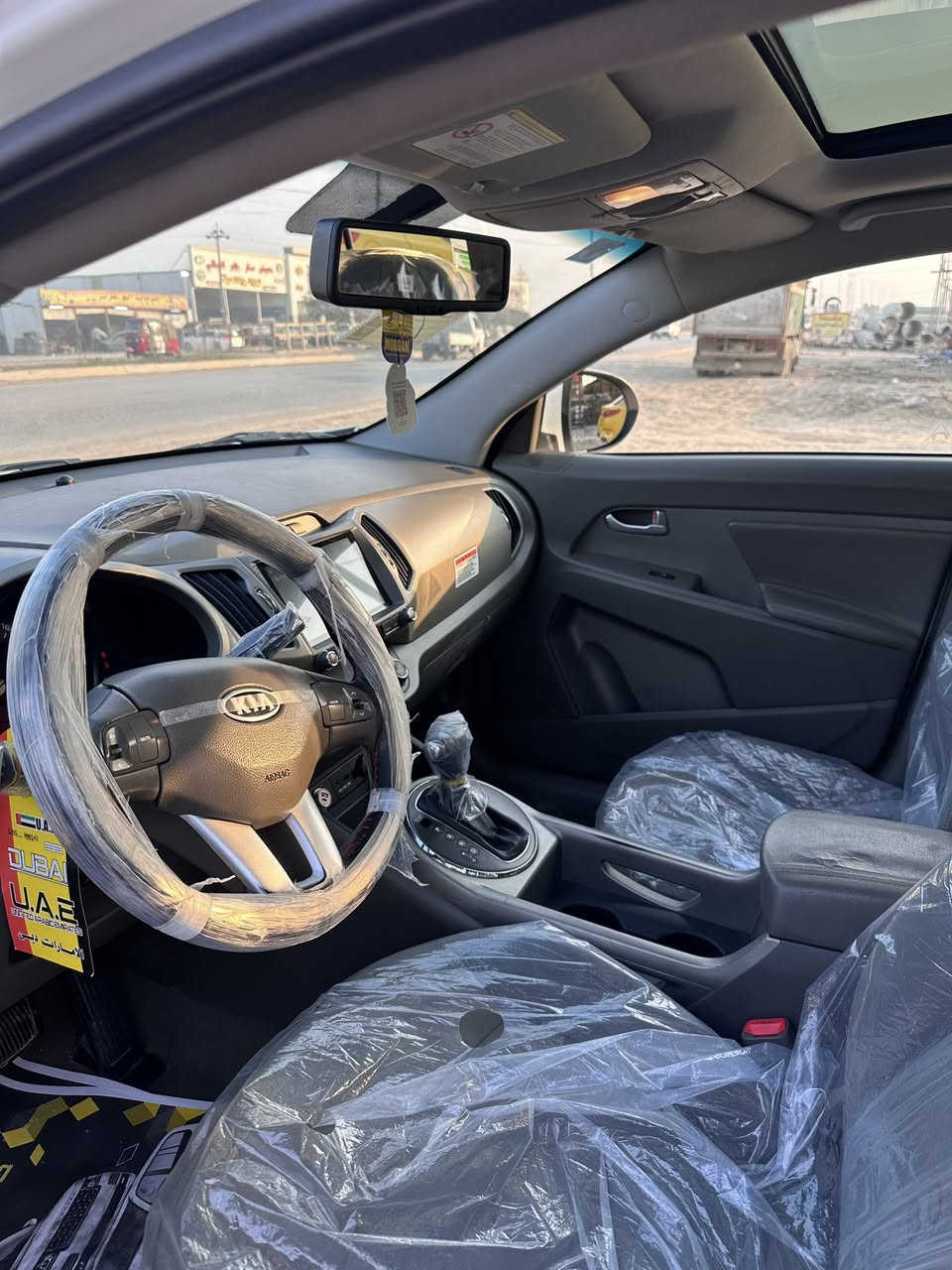 السلام عليكم سبورتج 2011  خليجي فول بنراما
السياره خليجي مكفوله من التبديل والصبع 
كير مكينه كفاله ماشيه 120km
السياره جاهزه من كلشي حداديه مكينه تدفئ تبريد  
الموصفات شاشه كاربلي اصليه بلاديه 
منظومه زنون 
تحكم ستيرن 
مانع انزلاق 
تحكم بل مري
رقم بغداد تحويل مباشر 
السياره موجود السونار مرفوق وياها السياره كلشي بيها بلادي 
المكان بابل المدحتيه : ***********
السعر 138 بيها مجال قليل
