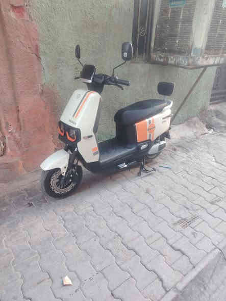 *********** مكاني بغداد سعر 700 بيها مجال شيء بسيط واللي يحب هذا رقمي يتصل عليه  واللي يحب هذا رقمي يتصل عليه دراجه نظيفه على الفحص
