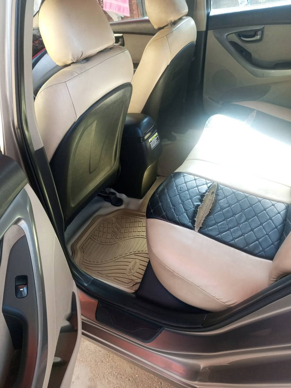 السلام عليكم النترا مضلع موديل 2016 وارد امريكي بدون ضرر ولا صبغ ولا تبديل داخله كلين كلها ليبل واحد محرك 1800 دوش
السيارة مكفوله من كلشي سنوية بسمي
 السعر 137 بيها مجال
***********
