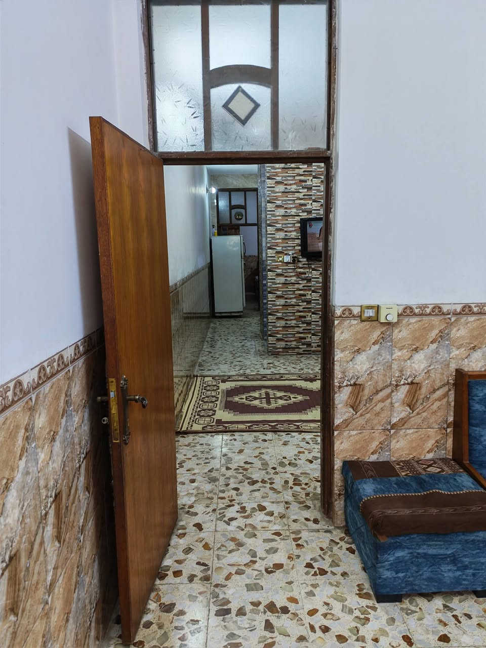 السلام عليكم
مشتمل للبيع المساحة ٧٥ متر
الواجهة ٣/٤٥
والنزال ٢٠ متر
الأساس رفت وارتفاع السقف ٣٢٠
يتكون من استقبال وحولي ومطبخ و٣ غرف نوم
و٣ حمامات وباقي التفاصيل بالصور
الموقع ام الكبر والغزلان خلف شركة رمضان مبارك
فرع افران الزهراء
للتواصل وتفاصيل اكثر الاتصال بالرقم ***********
البيع من صاحب الدار مباشر
