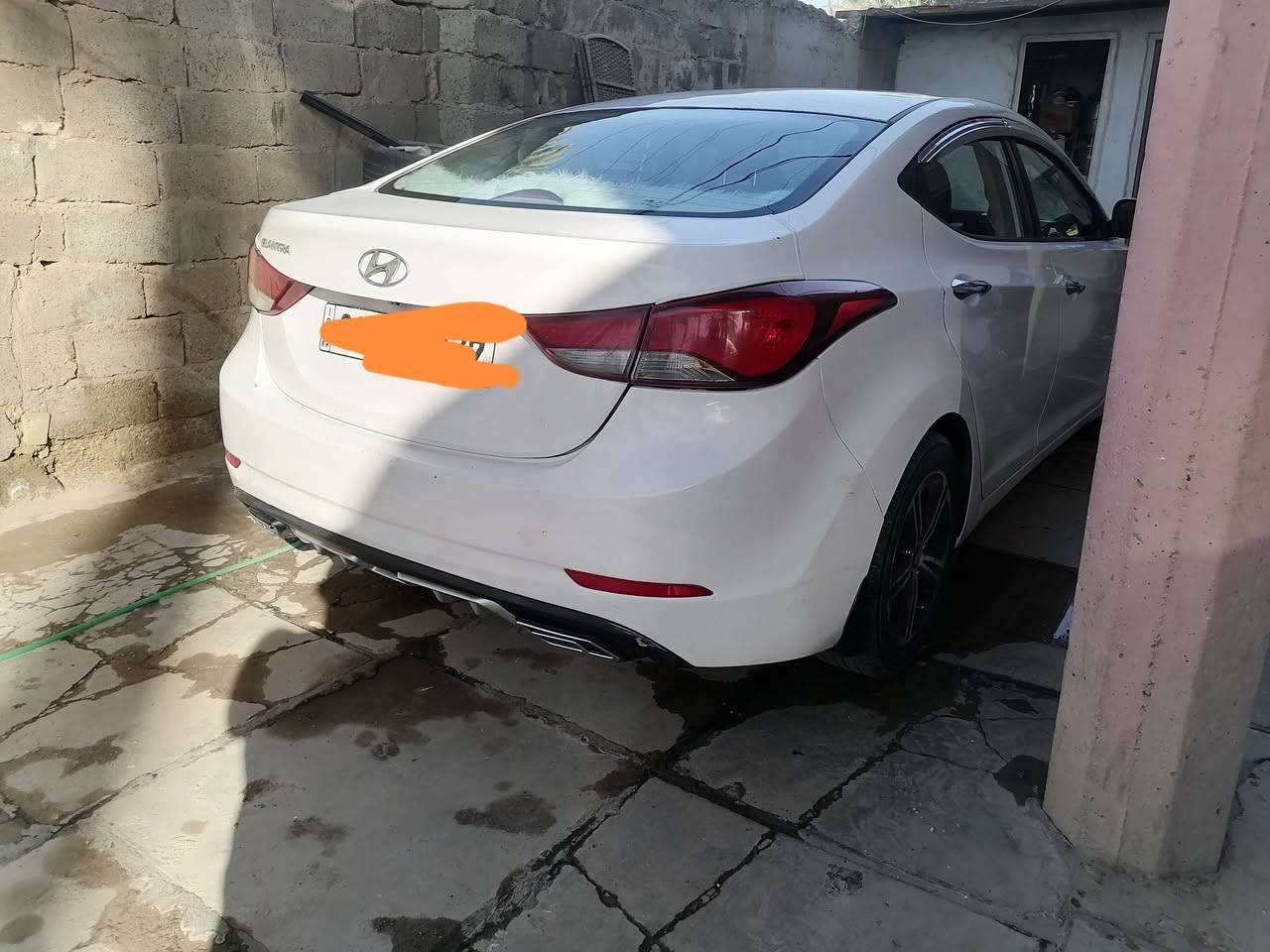 النترا خليجي موديل ١٥ ماشيه ٧٦ حقيقي بيه طخات باب السايق والخلفي بدلتهن والبنيد معقوج مبدله رقم شمالي محرك ١٦٠٠ استعمال شخصي السعر ١٠٥ الاتصال على الرقم ***********
