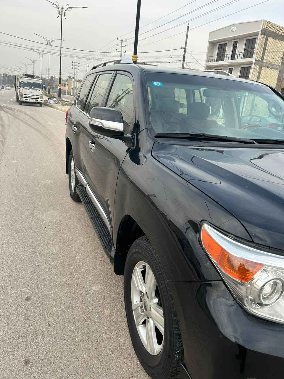 السلام عليكم مونيكه 2013كفاله عامه سعره33 وبيه مجال بيع مستعجل  الرقم بغداد بسمي تحويل ثاني يوم   والي يجي هم حك الجيه  محركه 6سلندر سياره حلوه ونضيف ماشيه 190 رقم الهاتف ***********
