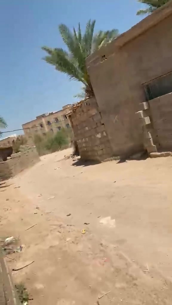 بيت بكربلاء مقابل مدينة الزائرين مساحته ٢٠٠ سعره ٦٠ بصف الجامعه عقد زراعي ٣٥ للتواصل 
***********0
