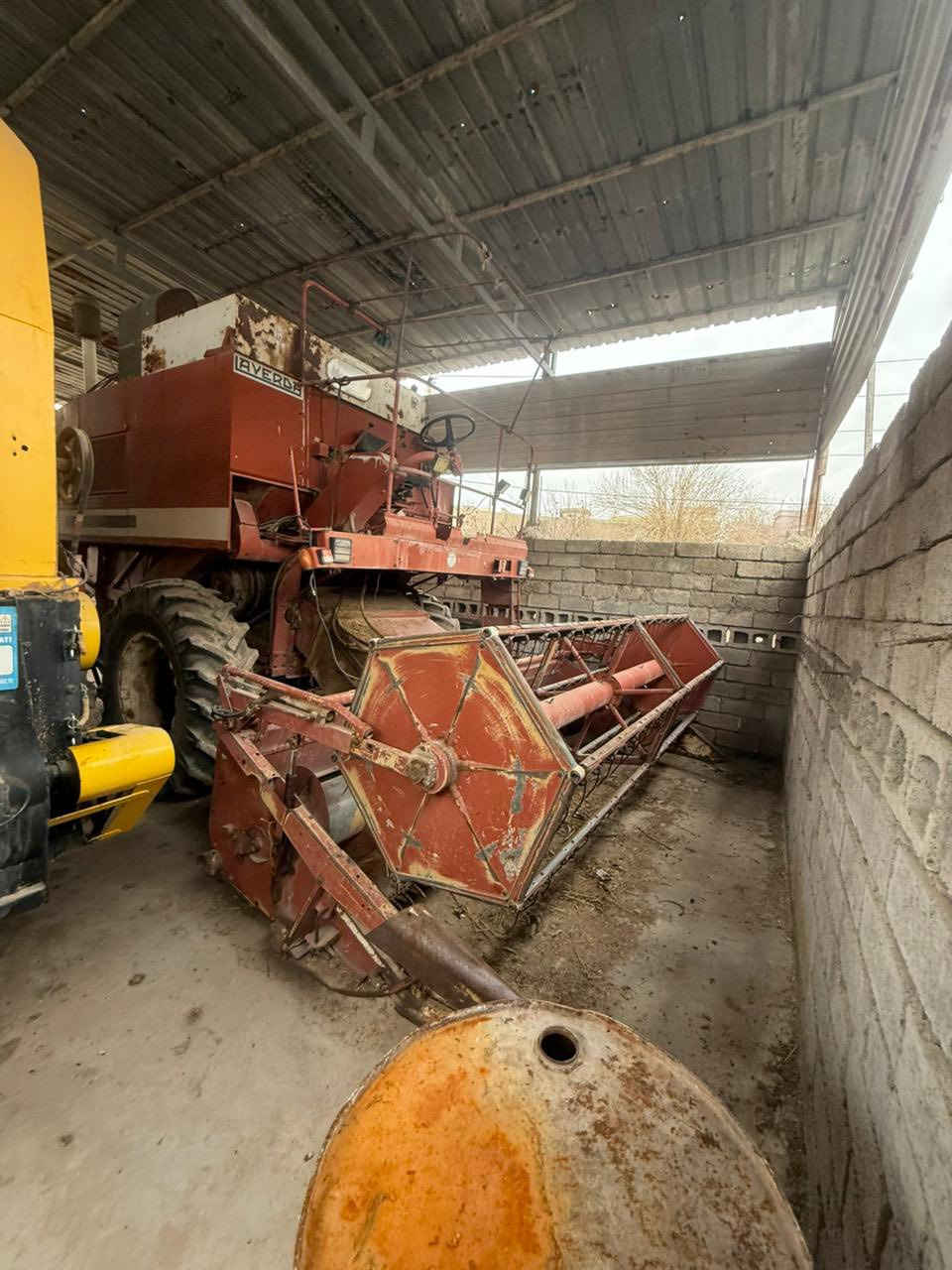 للبيع لافيرد 2010 اوربي منفيس 
 محرك سوبر نضيفه ادامه كامله  مكمل يعني معمل معمر 
 كسر ولحيم كلو بشرط سعر 150 ورقه بي مجال الستفسار ***********
***********
