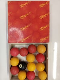 ١٤ كرة بليارد • قديمة • بالة انكليزي