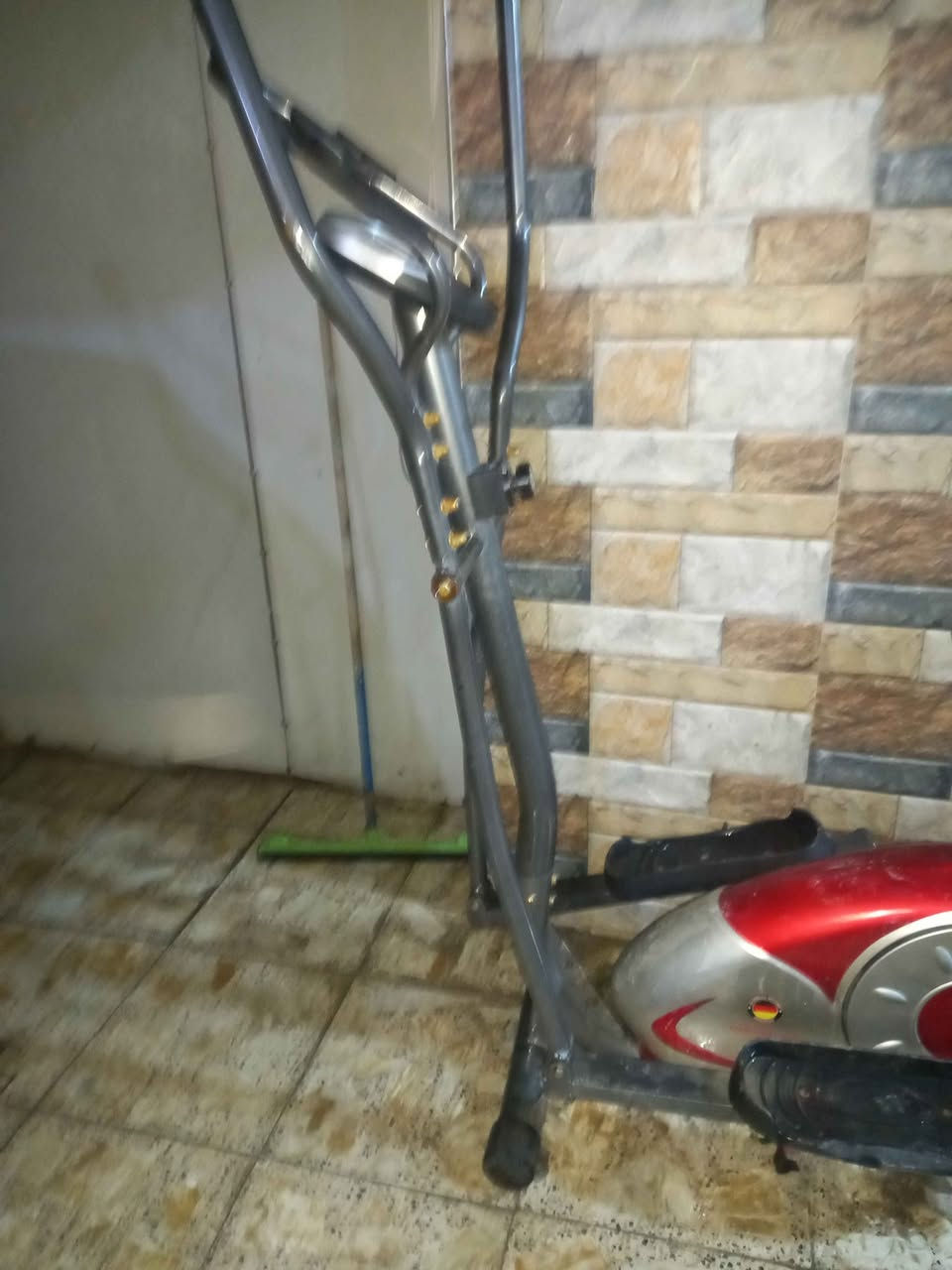 جهاز رياضيه وبتكال استخدام منزلي نضيف جدا وزن يتحمل ١٤٠كيلو وربي العنوان بغداد بغداد, العراق


**إذا كنت صاحب هذا الإعلان وتريد حذفه لأي سبب، رجاءا أرسل رسالة إلى الدعم الفني**