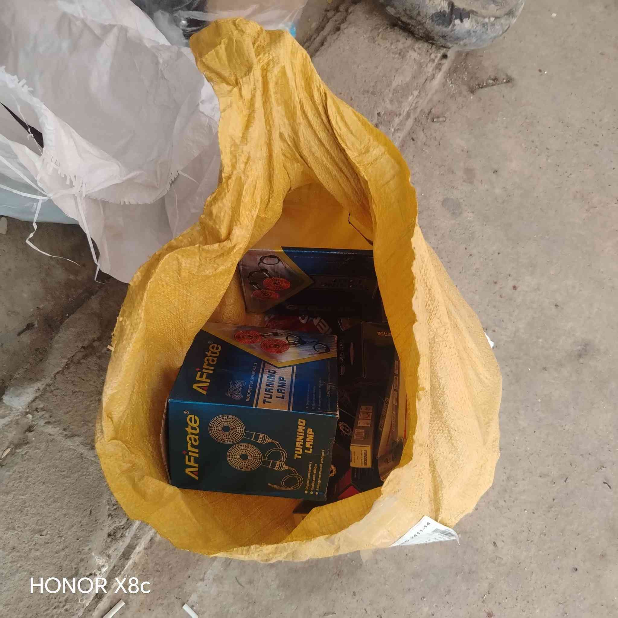 السلام عليكم اليوم وصنه موطور شرط شركة ماواصل فيتر ل احد ال زبائن
شايف الف خير قتيبه مثنى
وصني مسواك موطورات وباسكلات اسعار تنافسيه شرط بس يمنه 
اي واحد يريد موطور ستوته باسكلات يجيني عل محل ويتدلل
العنوان جنوب الموصل ناحية الشورة قرب المنتزه الاستفسار ***********
