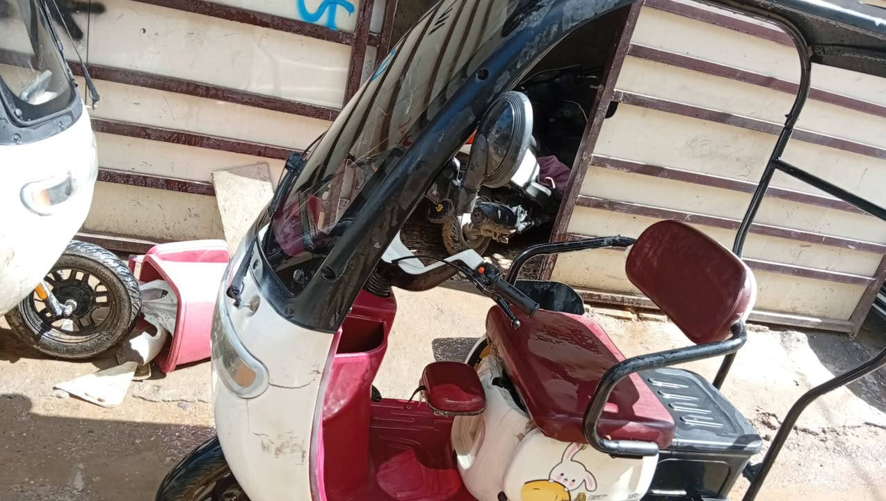 السلام عليكم دراجة شحن للبيع نضيفة السعر 500الف العنوان بغداد الطي رقم الهاتف ***********
