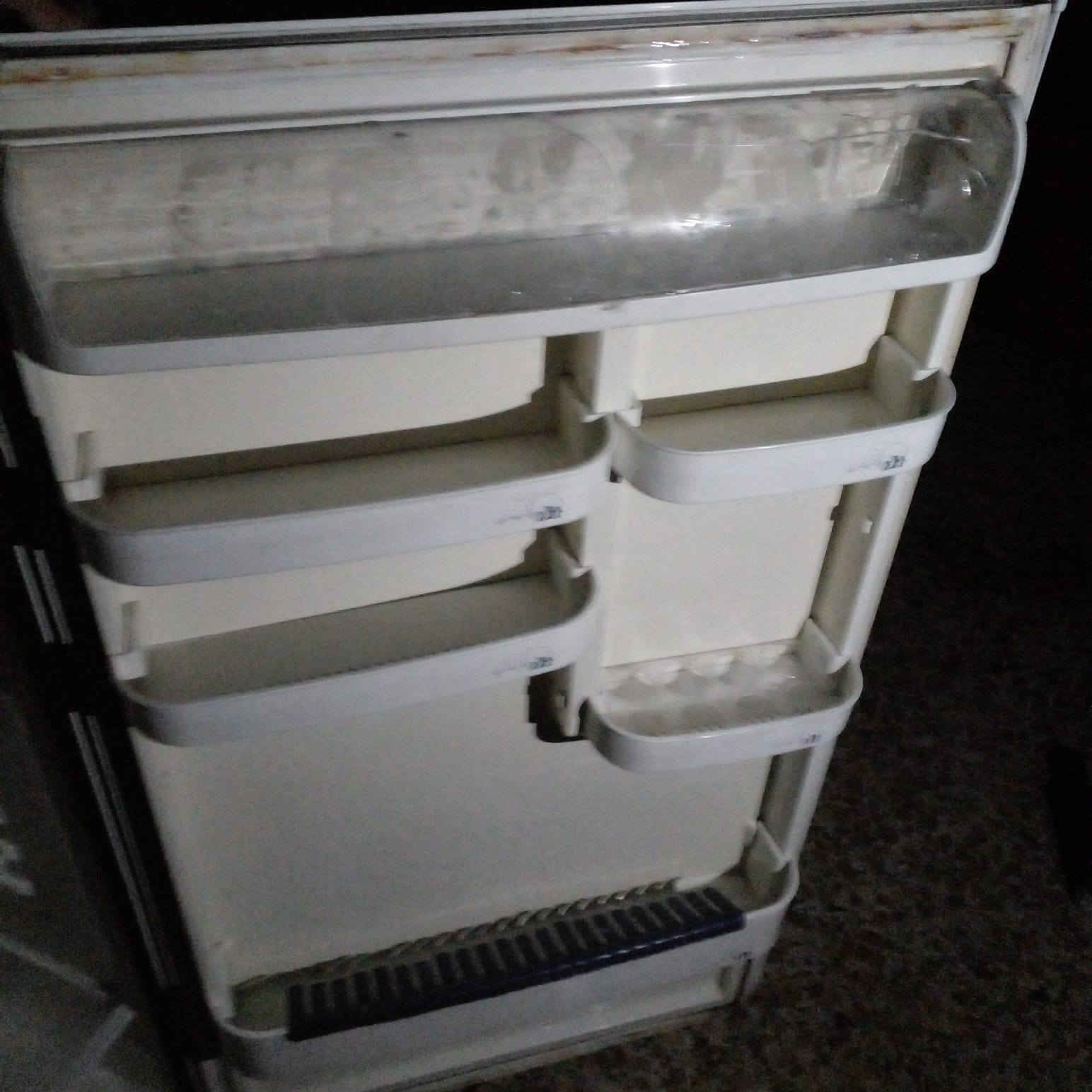 سلام عليكم عيني عندي ثلاجه للبيع 18 قدم  نضيفه  المكان حي اور السعر 180


**إذا كنت صاحب هذا الإعلان وتريد حذفه لأي سبب، رجاءا أرسل رسالة إلى الدعم الفني**